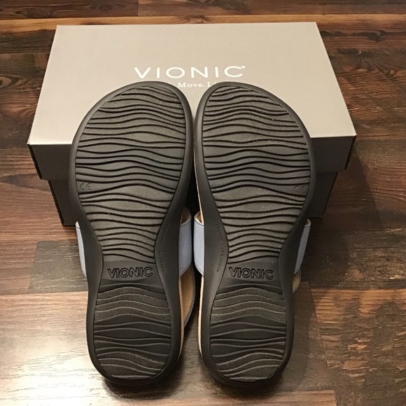 Vionic Rest Danita Adjustable T-Strap Sandals In Sky Sz 7 wide worn once - Picture 7 of 7